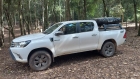 Rack de Caçamba INOX - Modelo Baixo - Hilux (2005 - 2025)